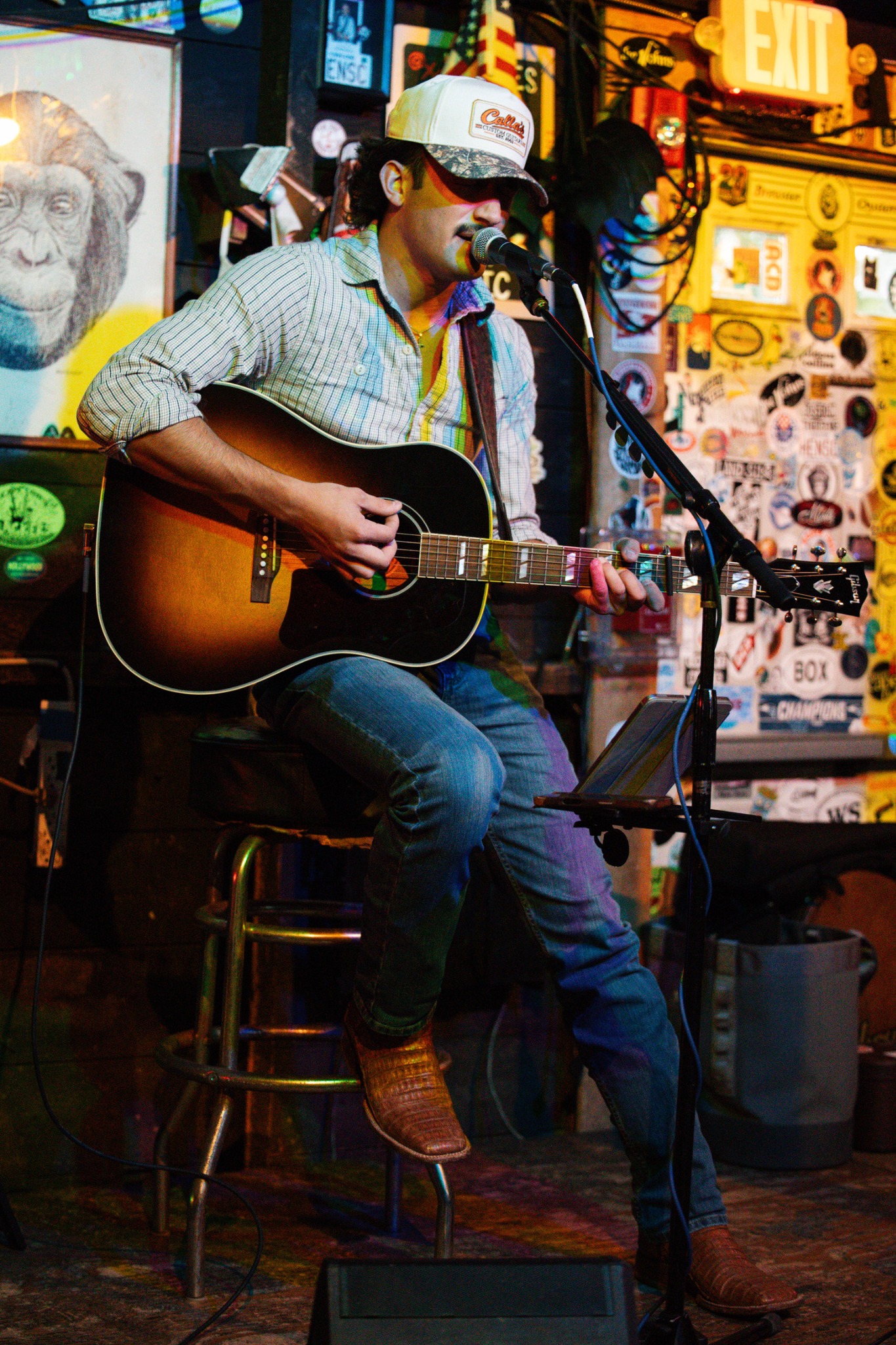 Anthony Calla - Intimate Acoustic Set in Color